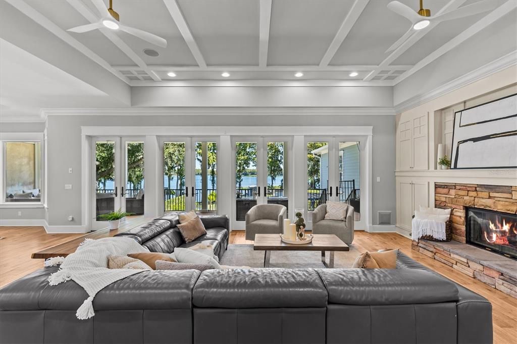 На продажу: $2,994,400 (5 спален, 4 ванн, 7682 Квадратных фут)