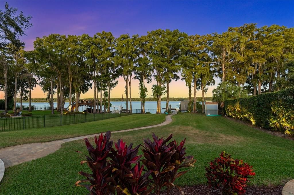 На продажу: $2,994,400 (5 спален, 4 ванн, 7682 Квадратных фут)