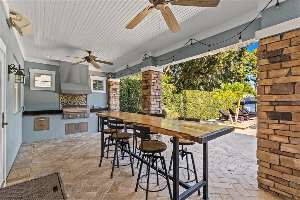 На продажу: $2,994,400 (5 спален, 4 ванн, 7682 Квадратных фут)