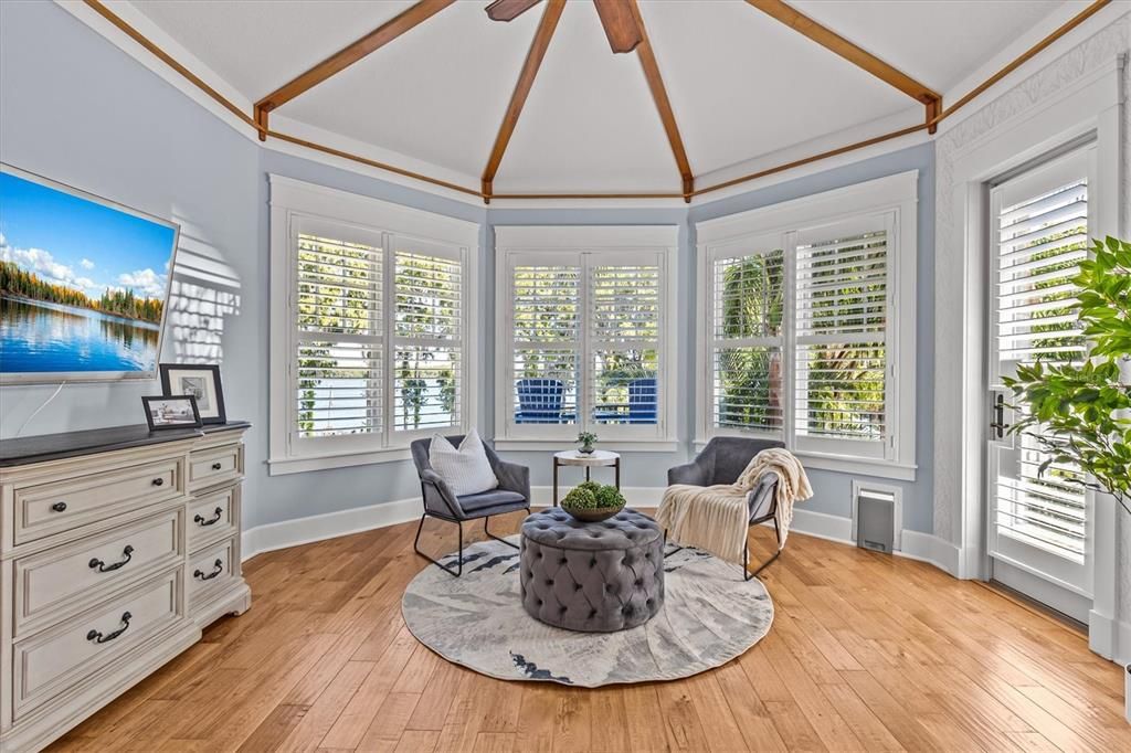 На продажу: $2,994,400 (5 спален, 4 ванн, 7682 Квадратных фут)