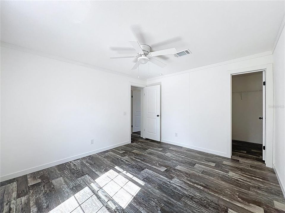 For Sale: $240,000 (3 beds, 2 baths, 1493 Square Feet)