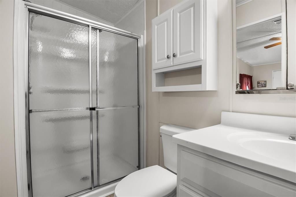 合同活跃: $155,000 (2 贝兹, 2 浴室, 1188 平方英尺)