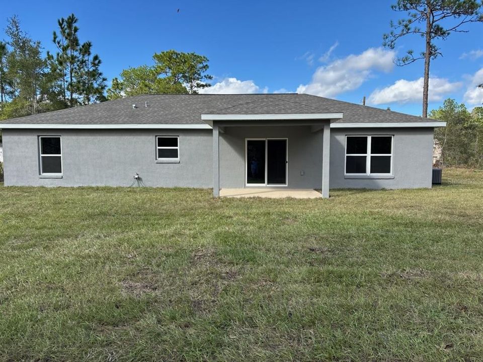 合同活跃: $259,900 (3 贝兹, 2 浴室, 1530 平方英尺)