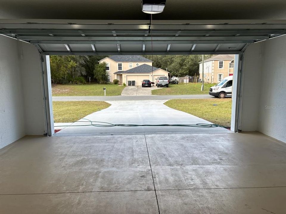 合同活跃: $259,900 (3 贝兹, 2 浴室, 1530 平方英尺)