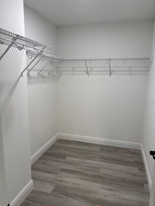 合同活跃: $259,900 (3 贝兹, 2 浴室, 1530 平方英尺)