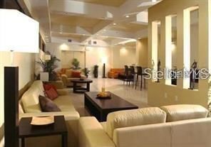 For Sale: $173,000 (2 beds, 2 baths, 870 Square Feet)