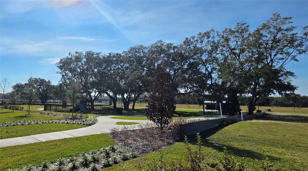 Active With Contract: $399,990 (3 beds, 2 baths, 1673 Square Feet)