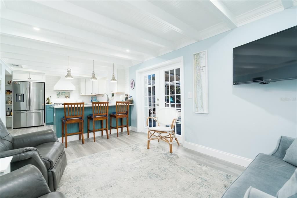 En Venta: $1,049,000 (4 camas, 2 baños, 1845 Pies cuadrados)