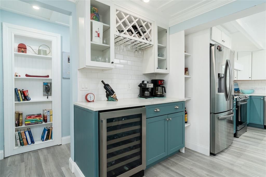 En Venta: $1,049,000 (4 camas, 2 baños, 1845 Pies cuadrados)