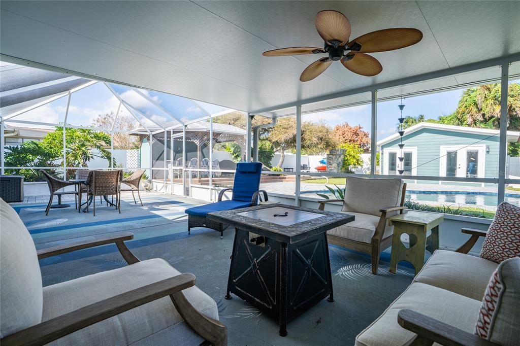 En Venta: $1,049,000 (4 camas, 2 baños, 1845 Pies cuadrados)