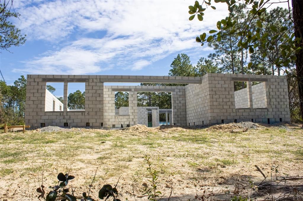 For Sale: $495,000 (4 beds, 3 baths, 2412 Square Feet)