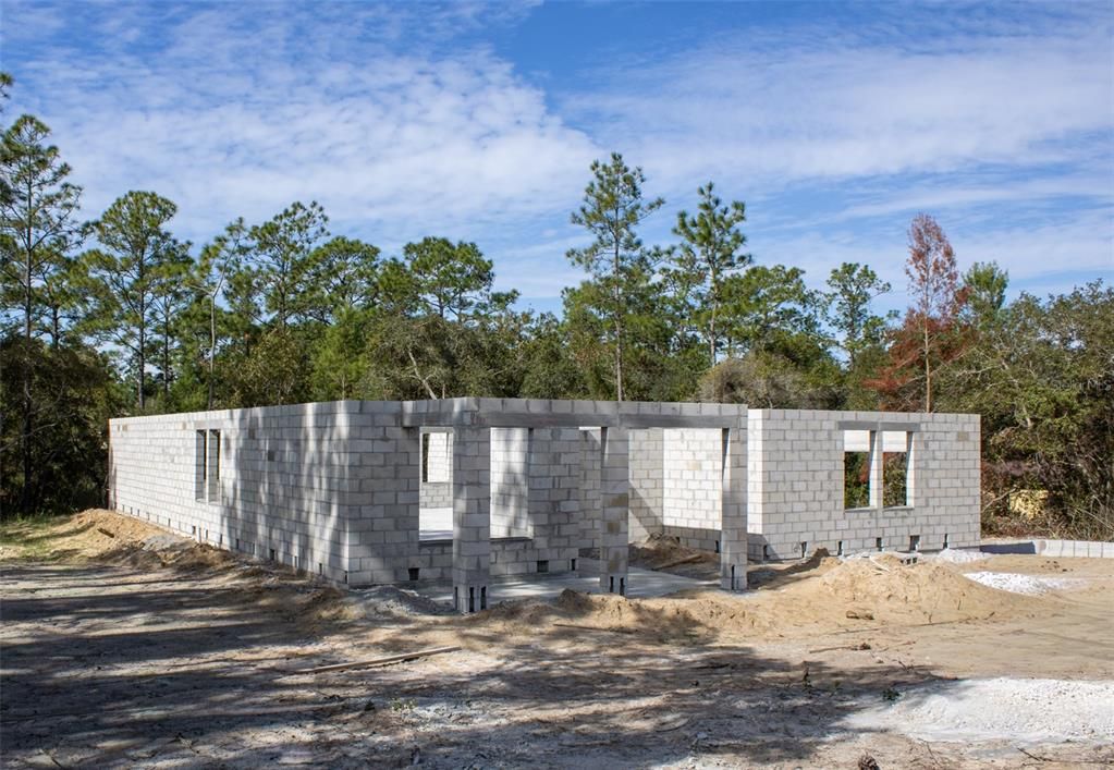 For Sale: $495,000 (4 beds, 3 baths, 2412 Square Feet)