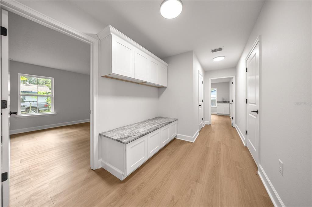 For Sale: $349,999 (3 beds, 2 baths, 1572 Square Feet)