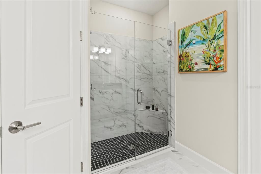 For Rent: $10,000 (3 beds, 2 baths, 1926 Square Feet)