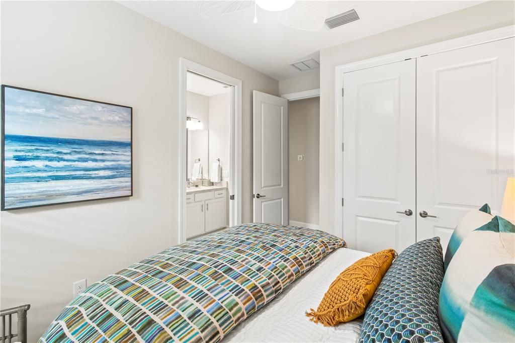 For Rent: $10,000 (3 beds, 2 baths, 1926 Square Feet)