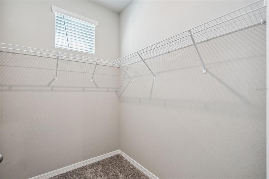 Active With Contract: $379,999 (3 beds, 2 baths, 1609 Square Feet)