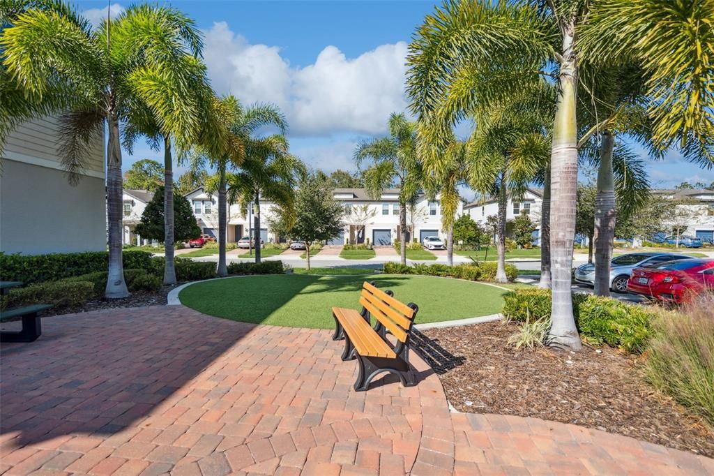 Active With Contract: $379,999 (3 beds, 2 baths, 1609 Square Feet)