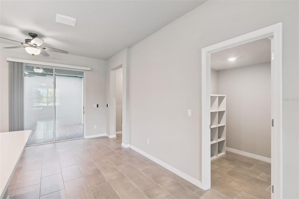 Active With Contract: $379,999 (3 beds, 2 baths, 1609 Square Feet)