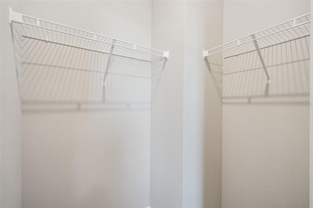 Active With Contract: $379,999 (3 beds, 2 baths, 1609 Square Feet)