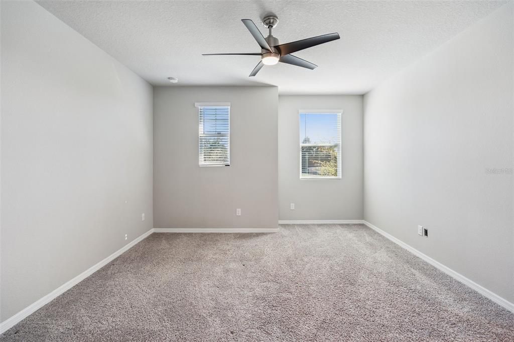 Active With Contract: $379,999 (3 beds, 2 baths, 1609 Square Feet)