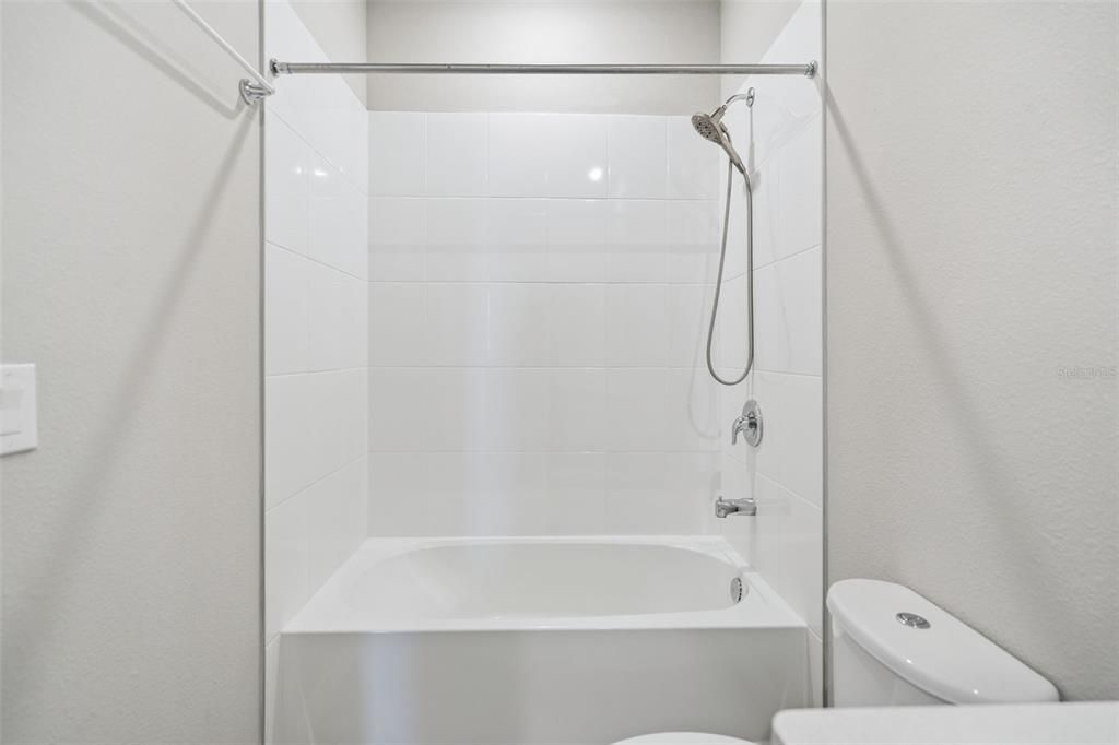 Active With Contract: $379,999 (3 beds, 2 baths, 1609 Square Feet)