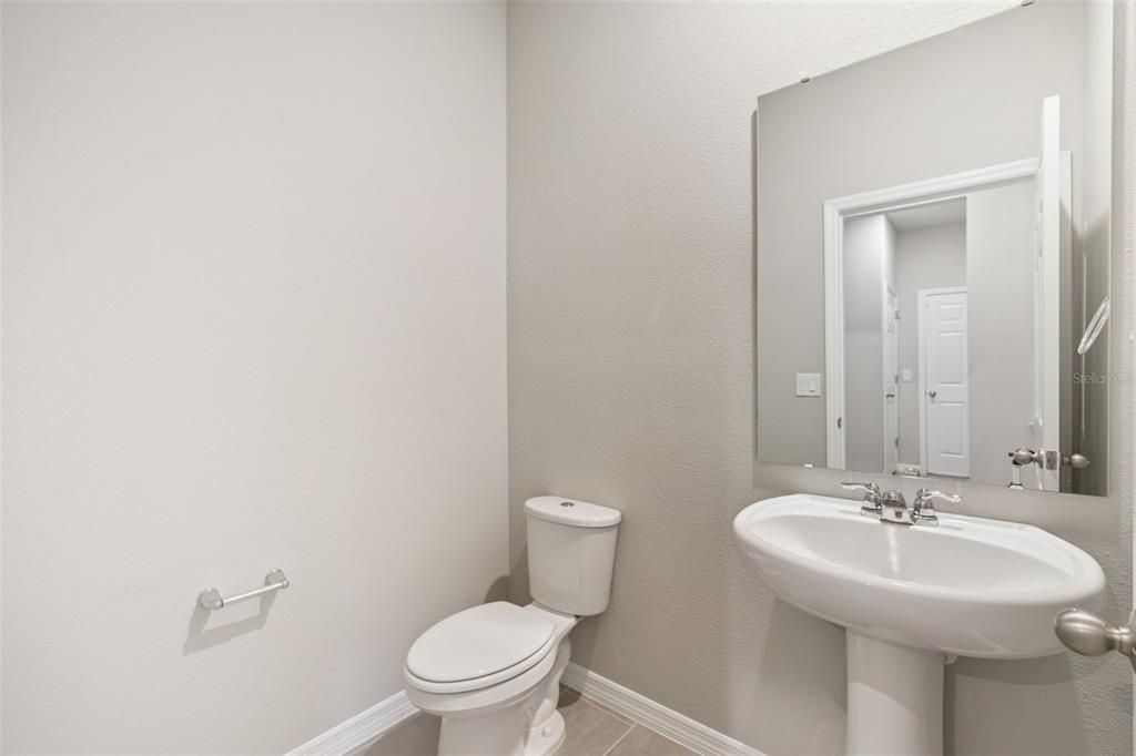 Active With Contract: $379,999 (3 beds, 2 baths, 1609 Square Feet)