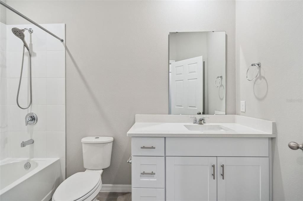 Active With Contract: $379,999 (3 beds, 2 baths, 1609 Square Feet)