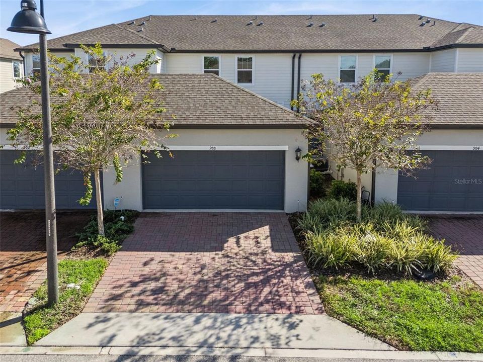 Active With Contract: $379,999 (3 beds, 2 baths, 1609 Square Feet)