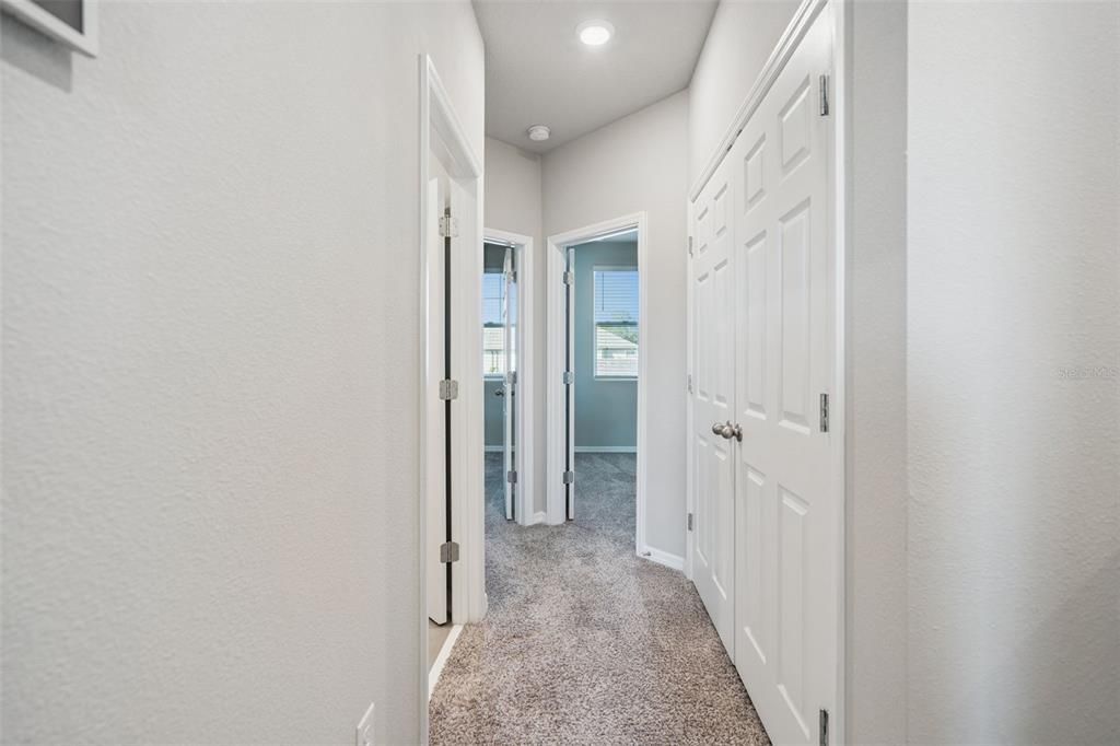 Active With Contract: $379,999 (3 beds, 2 baths, 1609 Square Feet)