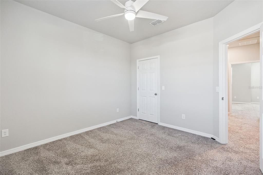 Active With Contract: $379,999 (3 beds, 2 baths, 1609 Square Feet)