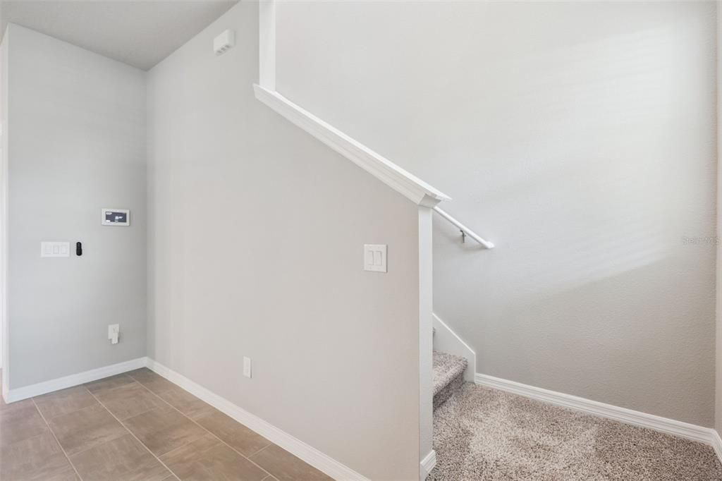 Active With Contract: $379,999 (3 beds, 2 baths, 1609 Square Feet)