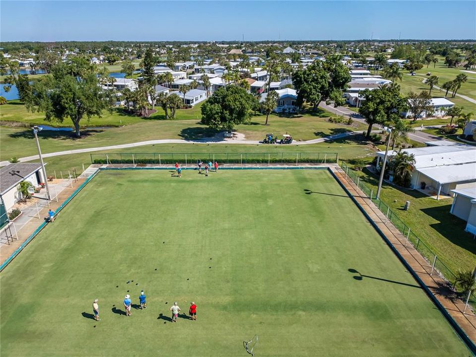 For Sale: $170,000 (2 beds, 2 baths, 936 Square Feet)