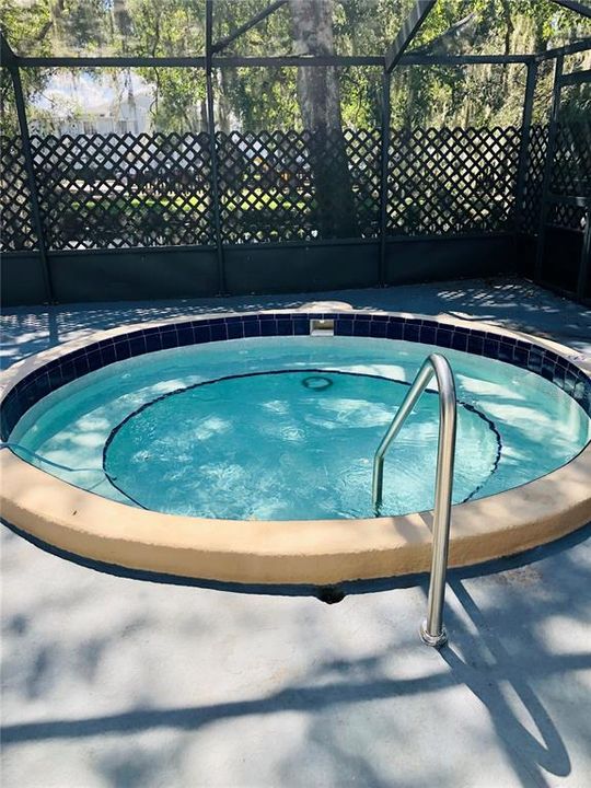 For Rent: $2,000 (3 beds, 2 baths, 1364 Square Feet)