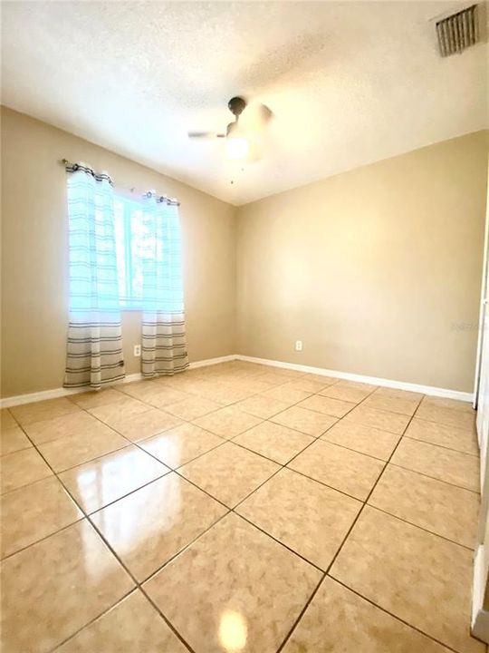 For Rent: $2,000 (3 beds, 2 baths, 1364 Square Feet)