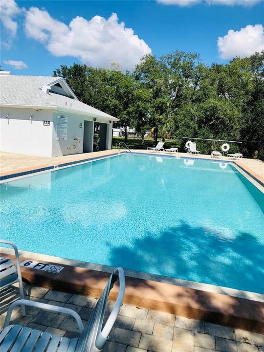 For Rent: $2,000 (3 beds, 2 baths, 1364 Square Feet)