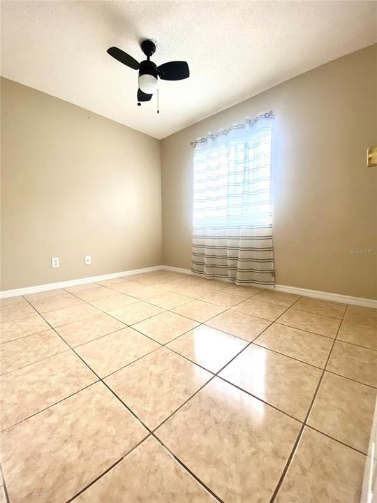 For Rent: $2,000 (3 beds, 2 baths, 1364 Square Feet)