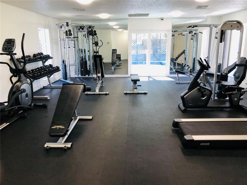 For Rent: $2,000 (3 beds, 2 baths, 1364 Square Feet)