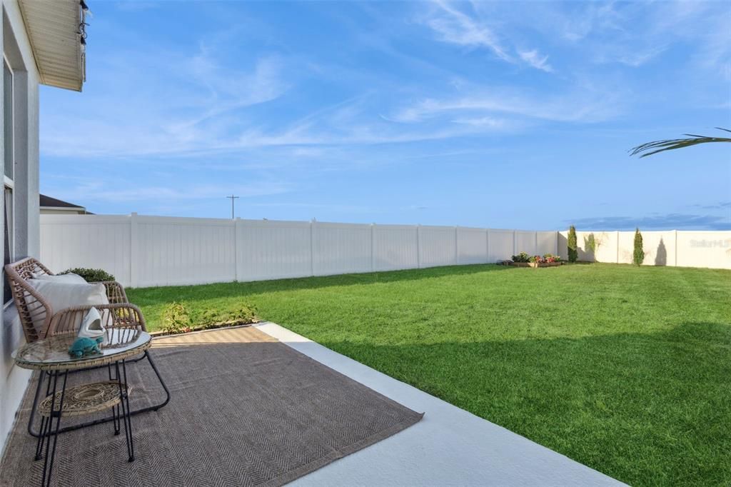 For Sale: $359,999 (4 beds, 2 baths, 1983 Square Feet)