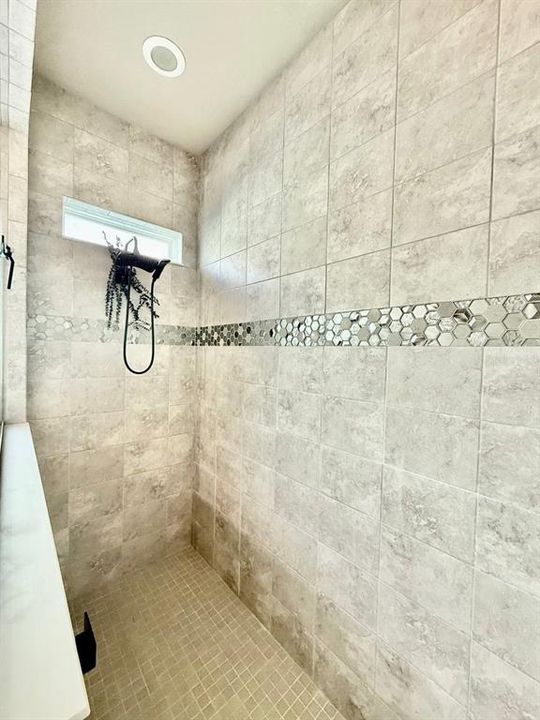 出租: $3,000 (4 贝兹, 2 浴室, 2532 平方英尺)