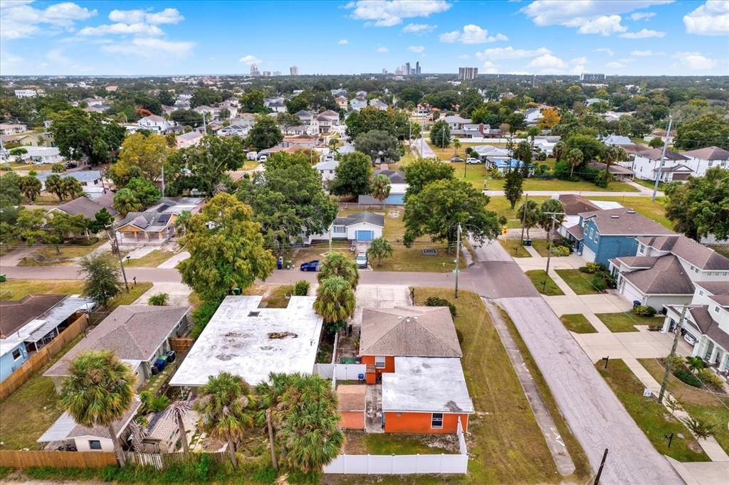 Active With Contract: $370,000 (3 beds, 2 baths, 1290 Square Feet)