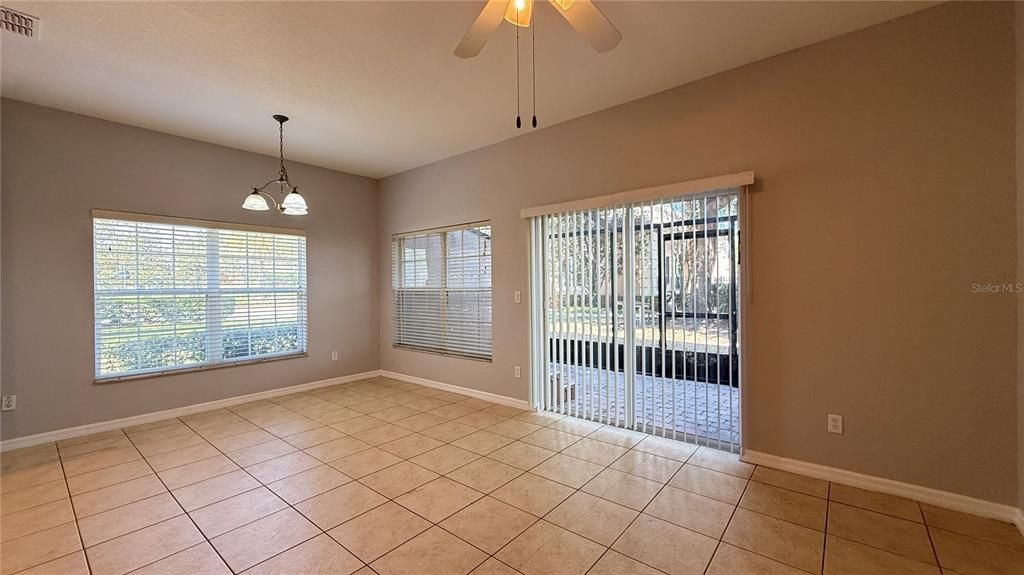 For Rent: $1,800 (4 beds, 3 baths, 1512 Square Feet)