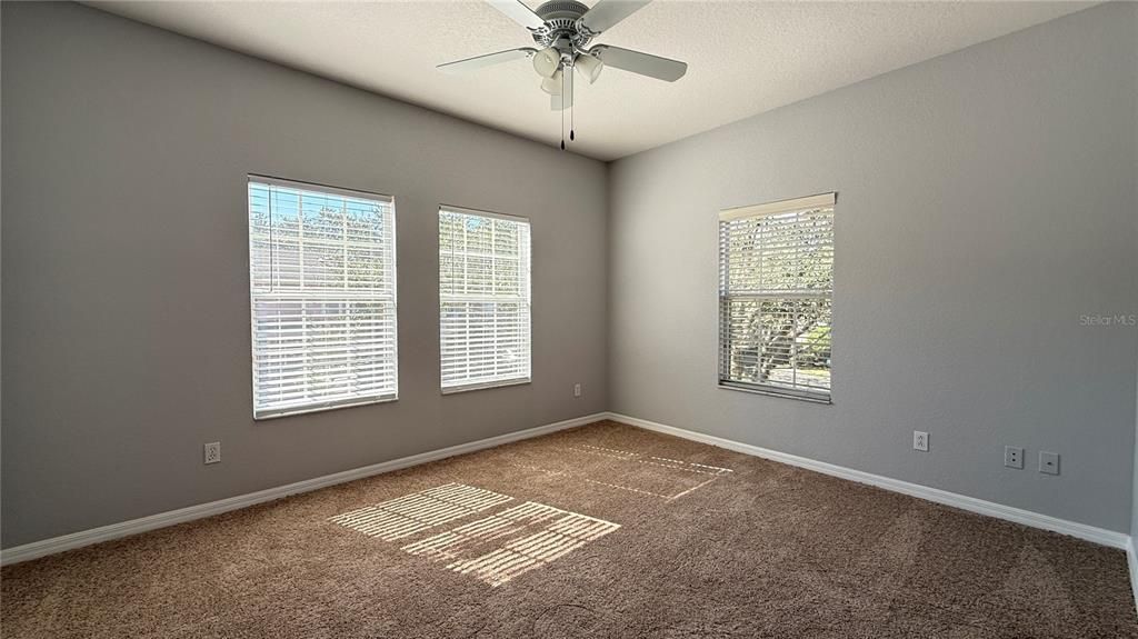 For Rent: $1,800 (4 beds, 3 baths, 1512 Square Feet)