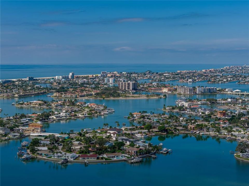 待售: $140,000 (1 贝兹, 1 浴室, 722 平方英尺)