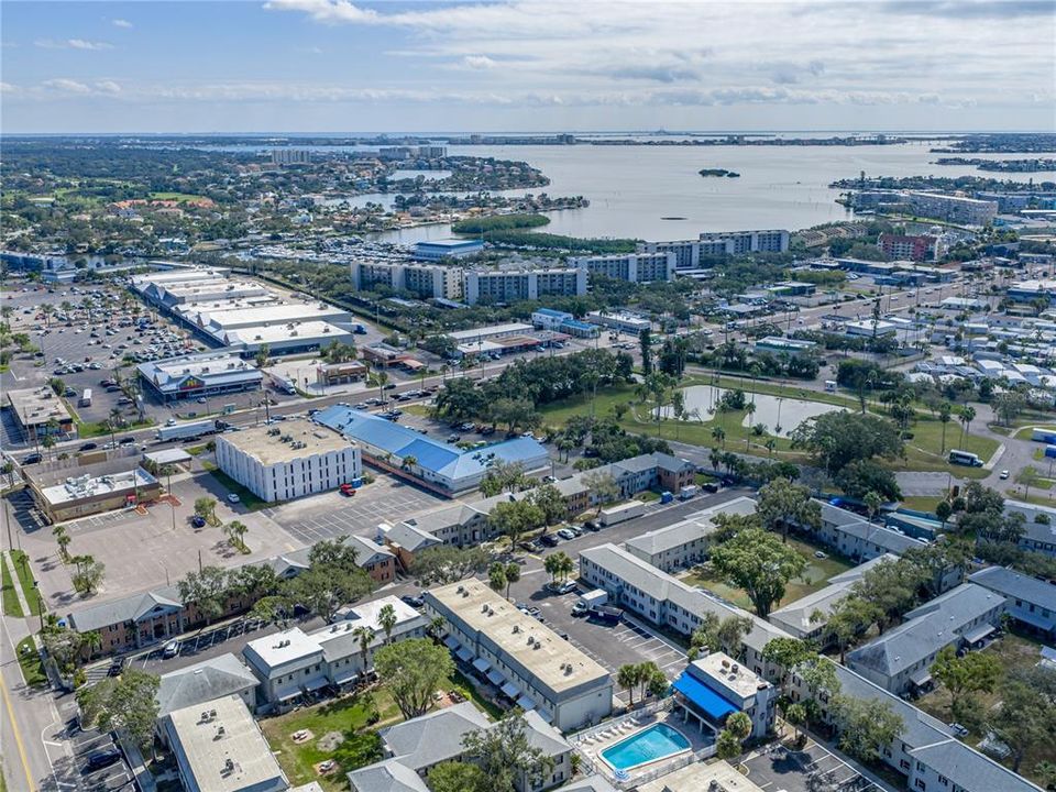 待售: $140,000 (1 贝兹, 1 浴室, 722 平方英尺)