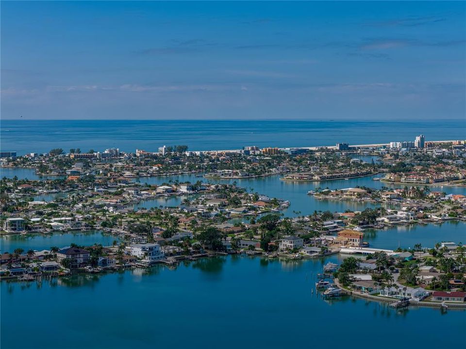 待售: $140,000 (1 贝兹, 1 浴室, 722 平方英尺)