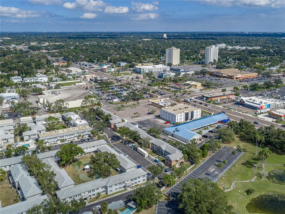 待售: $140,000 (1 贝兹, 1 浴室, 722 平方英尺)