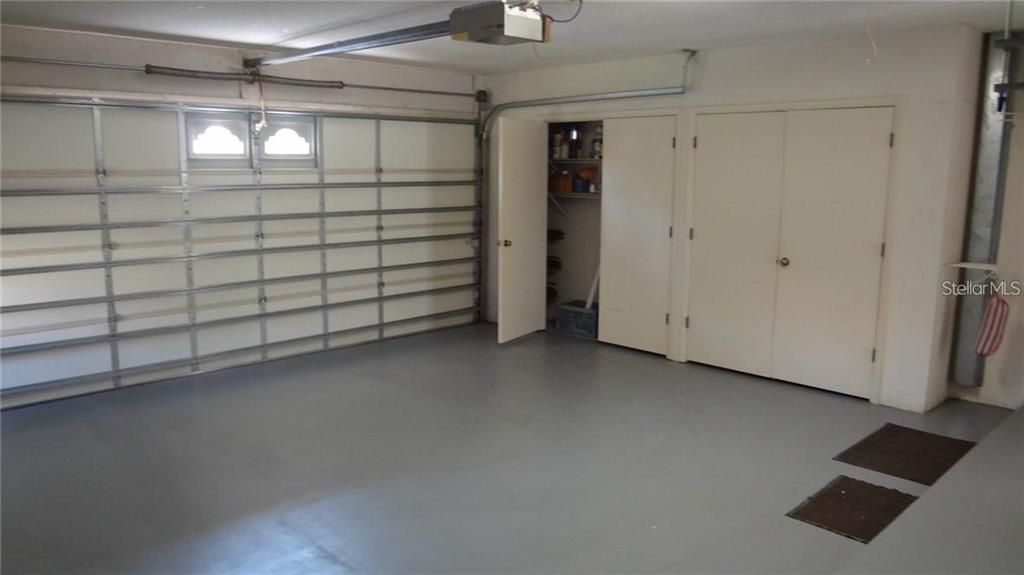 For Rent: $2,400 (3 beds, 2 baths, 2000 Square Feet)