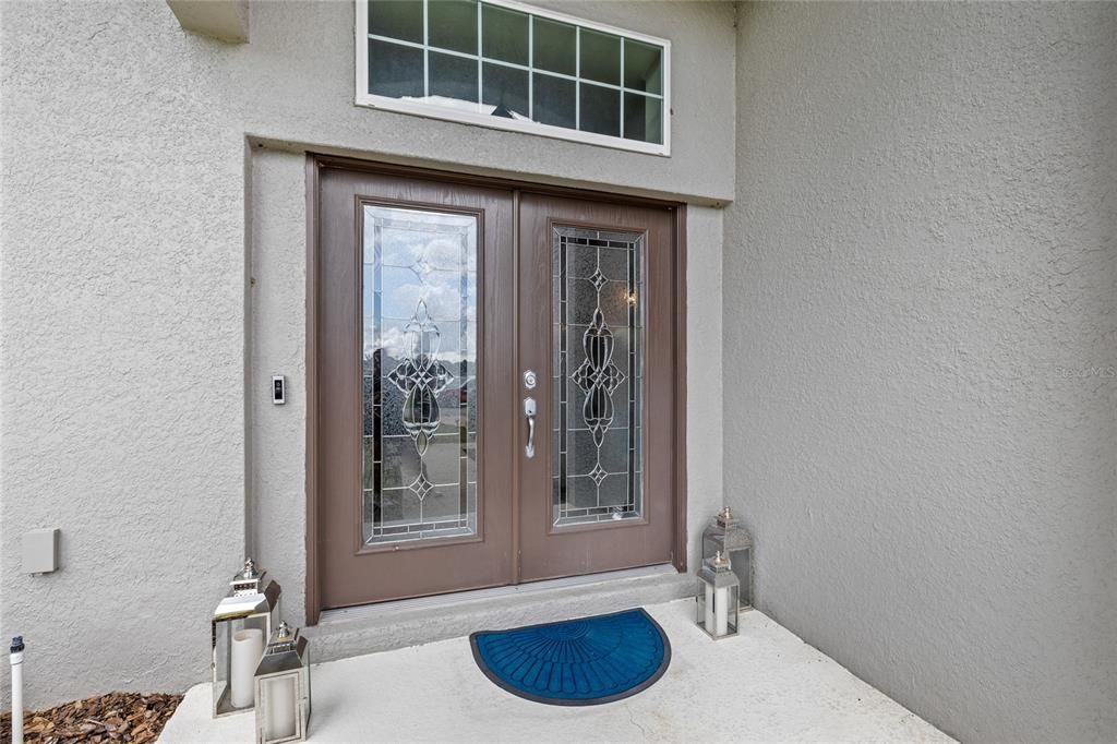 合同活跃: $379,900 (4 贝兹, 3 浴室, 2436 平方英尺)