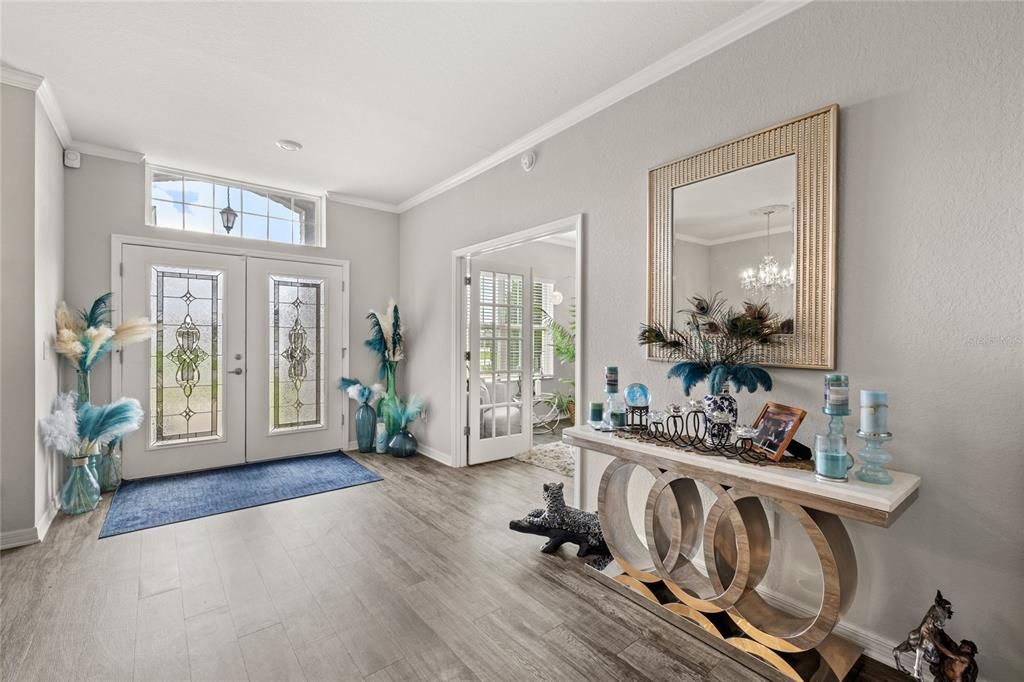 合同活跃: $379,900 (4 贝兹, 3 浴室, 2436 平方英尺)