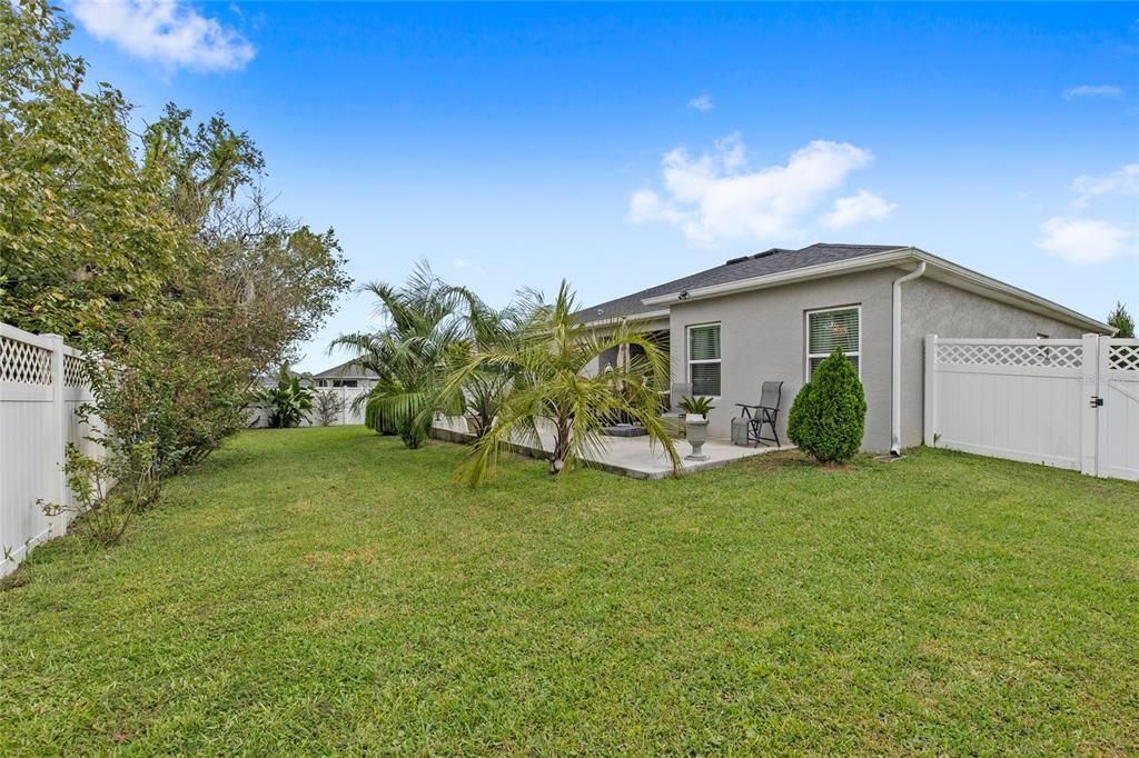 合同活跃: $379,900 (4 贝兹, 3 浴室, 2436 平方英尺)